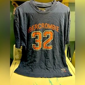 Abercrombie & Fitch “32” Tee vintage